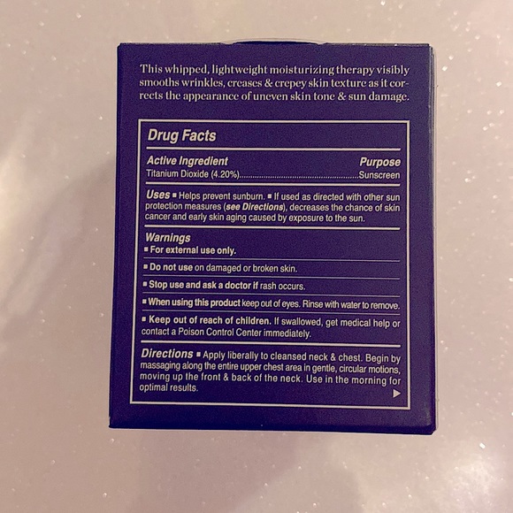 Dr. Perricone MD Cold Plasma Plus Neck and Chest - Picture 3 of 6